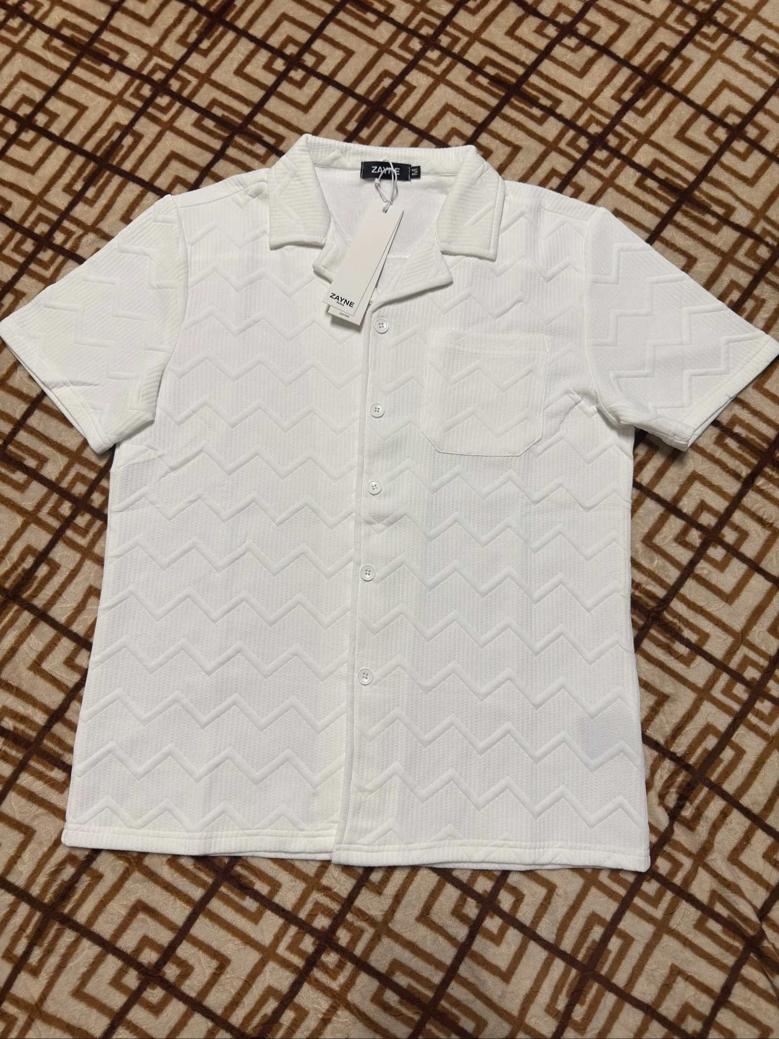 Nuevo conjunto Zayne Paris con textura en chevron - Camisa y pantalones cortos (Talla M) - NWT – photo 6